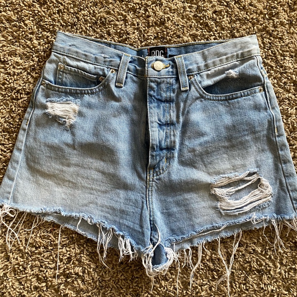 BDG Girlfriend High Rise Shorts - 27